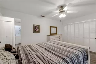 5019 Village Gardens Dr, Sarasota, FL 34234 - Photo 15