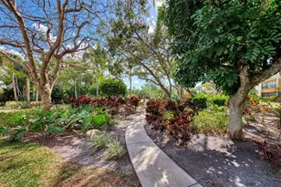 129 Wild Palm Dr, Bradenton, FL 34210 - Photo 33