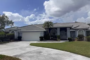 6617 7 Pines Dr, Bradenton, FL 34203 - Photo 1