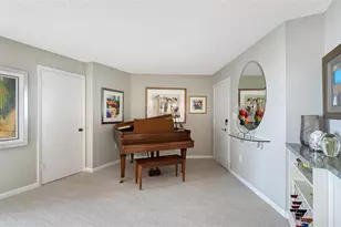 101 Benjamin Franklin Dr, Sarasota, FL 34236 - Photo 5