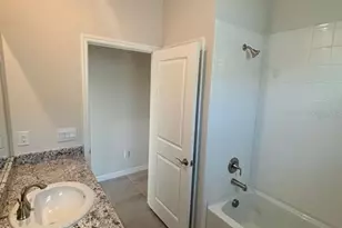 626 157th Ct E, Bradenton, FL 34212 - Photo 5
