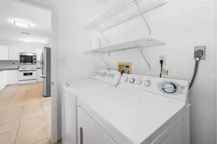 2208 Shawnee St, Sarasota, FL 34231 - Photo 21