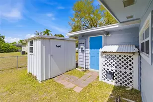 2208 Shawnee St, Sarasota, FL 34231 - Photo 33