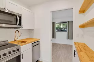 3507 Longmeadow, Sarasota, FL 34235 - Photo 9