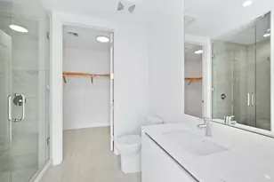 301 Quay Commons, Sarasota, FL 34236 - Photo 15