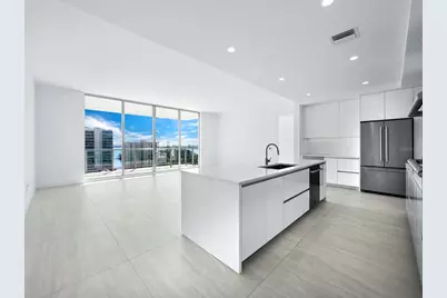 301 Quay Commons #1409, Sarasota, FL 34236 - Photo 3