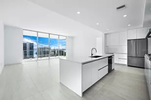 301 Quay Commons, Sarasota, FL 34236 - Photo 3