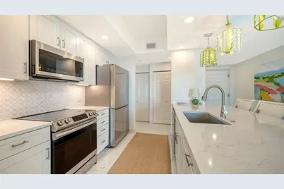 800 N Tamiami Trail #1111, Sarasota, FL 34236 - Photo 15