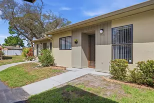 2721 60th Ave Dr W, Bradenton, FL 34207 - Photo 3