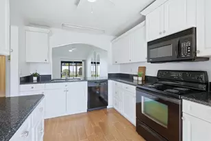 2721 60th Ave Dr W, Bradenton, FL 34207 - Photo 19