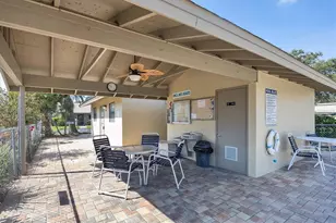 2721 60th Ave Dr W, Bradenton, FL 34207 - Photo 37