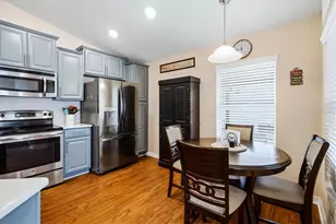 16622 Magnolia Reserve Pl Pl, Wimauma, FL 33598 - Photo 11