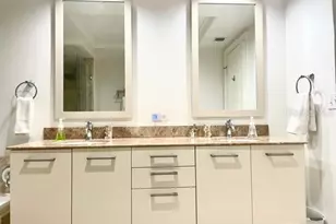 1350 Main St, Sarasota, FL 34236 - Photo 11