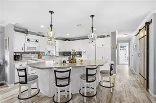 171 Crown Point Dr, Nokomis, FL 34275 - Photo 7