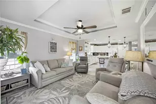 171 Crown Point Dr, Nokomis, FL 34275 - Photo 3