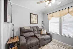 171 Crown Point Dr, Nokomis, FL 34275 - Photo 17