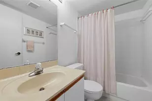 4278 Madeira Ct, Sarasota, FL 34233 - Photo 15