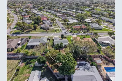 6742 Bowline Drive, Sarasota, FL 34231 - Photo 37