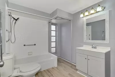 6742 Bowline Drive, Sarasota, FL 34231 - Photo 27