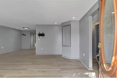 6742 Bowline Drive, Sarasota, FL 34231 - Photo 9