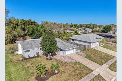 6742 Bowline Drive, Sarasota, FL 34231 - Photo 5
