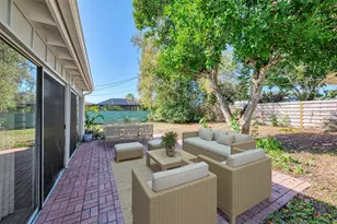 6742 Bowline Dr, Sarasota, FL 34231 - Photo 35