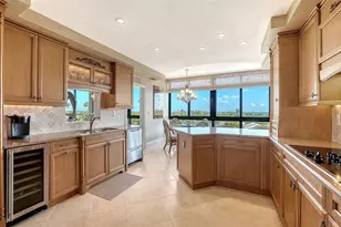 535 Sanctuary Dr, Longboat Key, FL 34228 - Photo 25