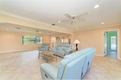 5310 N Tuttle Avenue, Sarasota, FL 34234 - Photo 17