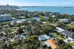 2019 Chippawa Pl, Sarasota, FL 34234 - Photo 3