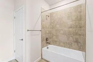 12021 Cranston Way, Lakewood Ranch, FL 34211 - Photo 33