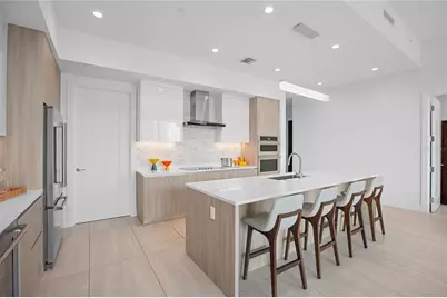 301 Quay Commons #509, Sarasota, FL 34236 - Photo 11