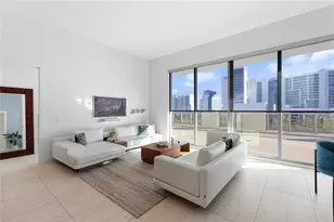 301 Quay Commons, Sarasota, FL 34236 - Photo 5