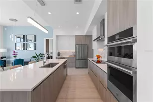 301 Quay Commons, Sarasota, FL 34236 - Photo 9