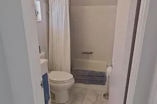 1845 Vera Pl, Sarasota, FL 34235 - Photo 9