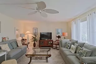 1845 Vera Pl, Sarasota, FL 34235 - Photo 23
