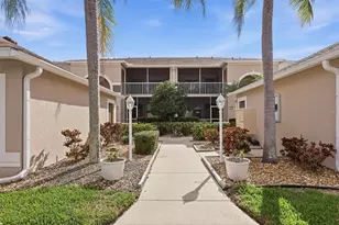 9631 Castle Point Dr, Sarasota, FL 34238 - Photo 3