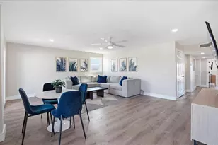 2518 Avenue B, Bradenton Beach, FL 34217 - Photo 15