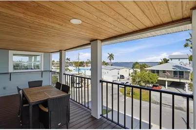 2518 Avenue B, Bradenton Beach, FL 34217 - Photo 71