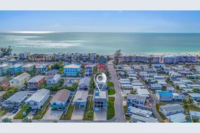 2518 Avenue B, Bradenton Beach, FL 34217 - Photo 7