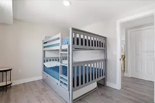 2518 Avenue B, Bradenton Beach, FL 34217 - Photo 69