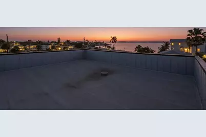2518 Avenue B, Bradenton Beach, FL 34217 - Photo 5