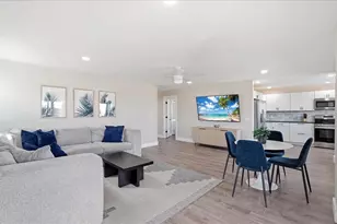 2518 Avenue B, Bradenton Beach, FL 34217 - Photo 11