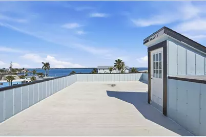 2518 Avenue B, Bradenton Beach, FL 34217 - Photo 43