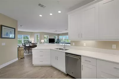 3450 77th Street W #201, Bradenton, FL 34209 - Photo 7