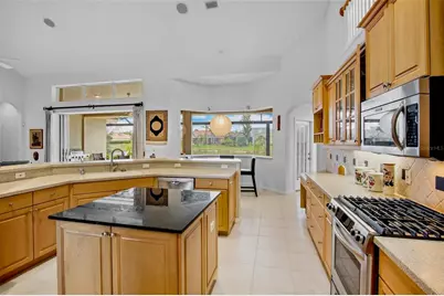 4980 Sabal Lake Circle, Sarasota, FL 34238 - Photo 9