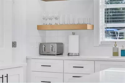 1921 Fern Avenue, Sarasota, FL 34235 - Photo 15