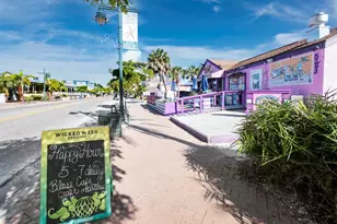 1267 Starboard Ln, Sarasota, FL 34242 - Photo 31