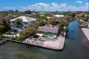 1267 Starboard Ln, Sarasota, FL 34242 - Photo 5