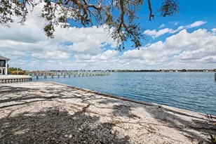 1267 Starboard Ln, Sarasota, FL 34242 - Photo 11