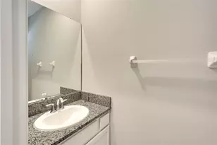 2447 Midnight Pearl Dr, Sarasota, FL 34240 - Photo 5